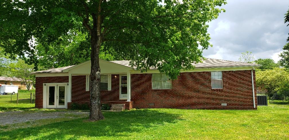 807 Miles Road Pulaski, TN 38478 - Photo 2 of 18 Front of Home