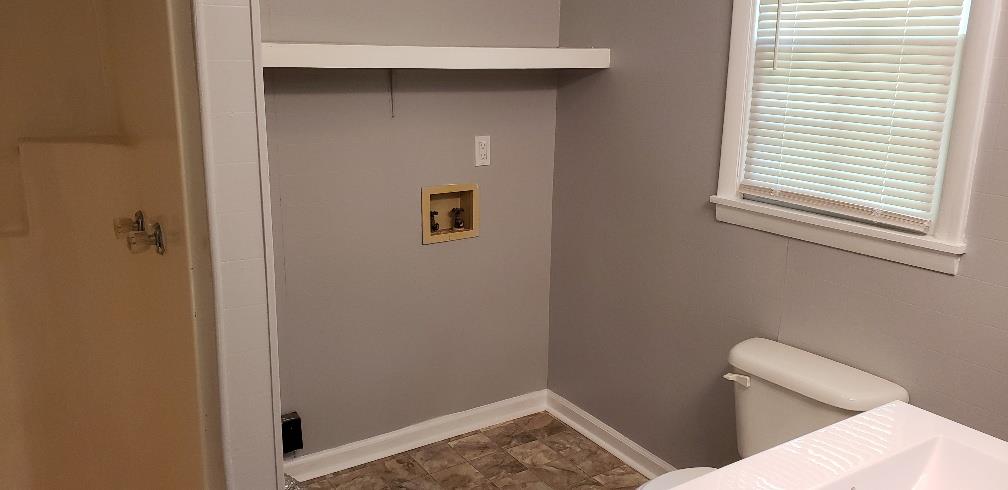 807 Miles Road Pulaski, TN 38478 - Photo 17 of 18 Bathroom 2 with laundry room