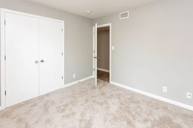 $950 | 3301 Royster Lane, Unit 803, Clarksville, TN 37042