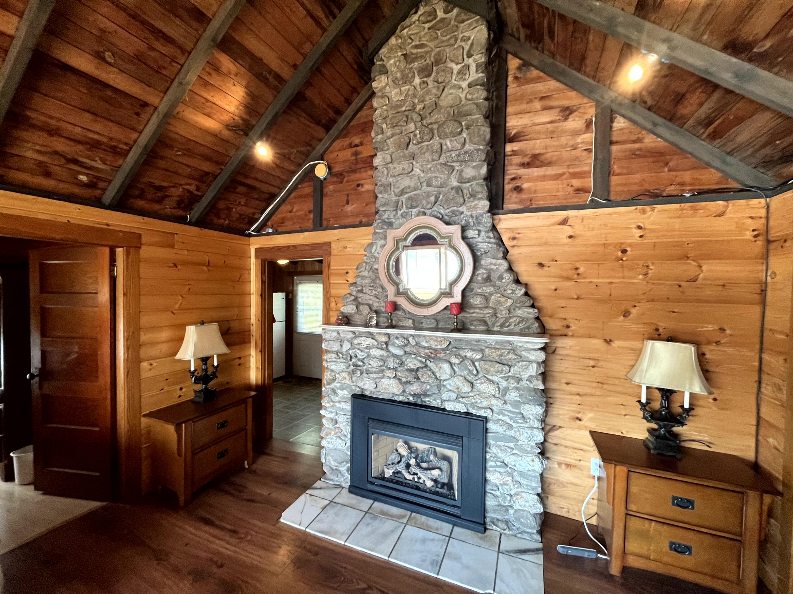 115 61 Fire Road South China, ME 04358 - Photo 16 of 33 16 Living Room