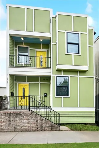 $2,300 | 1908 St Louis Street, New Orleans, LA 70112