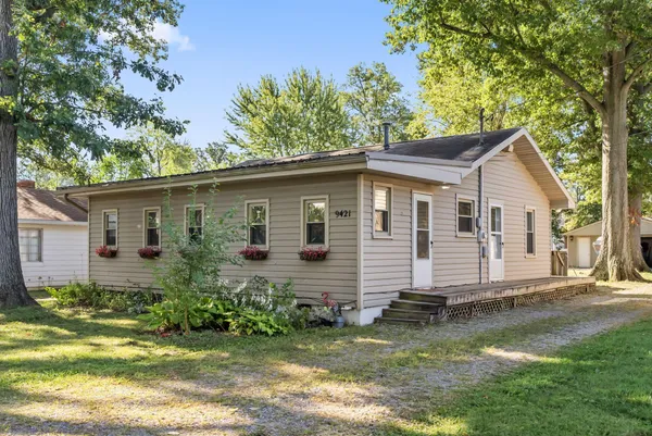 $389,900 | 9421 Lakeshore Drive North, Huntsville, OH 43324