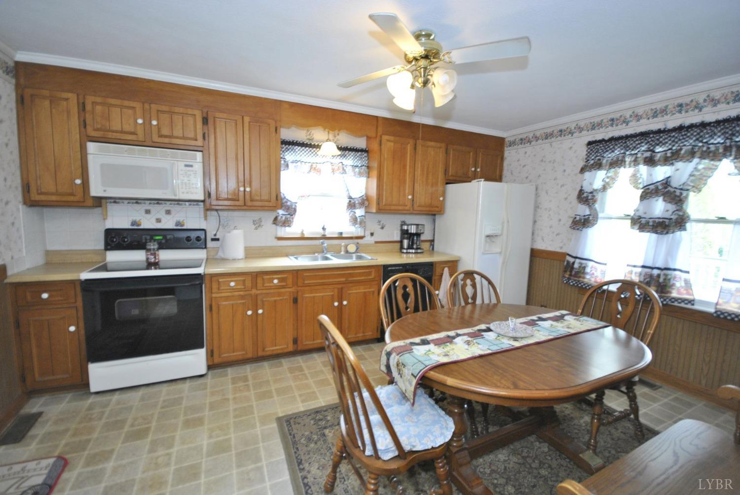 400 North Main Street Amherst, VA 24521 - Photo 17 of 89