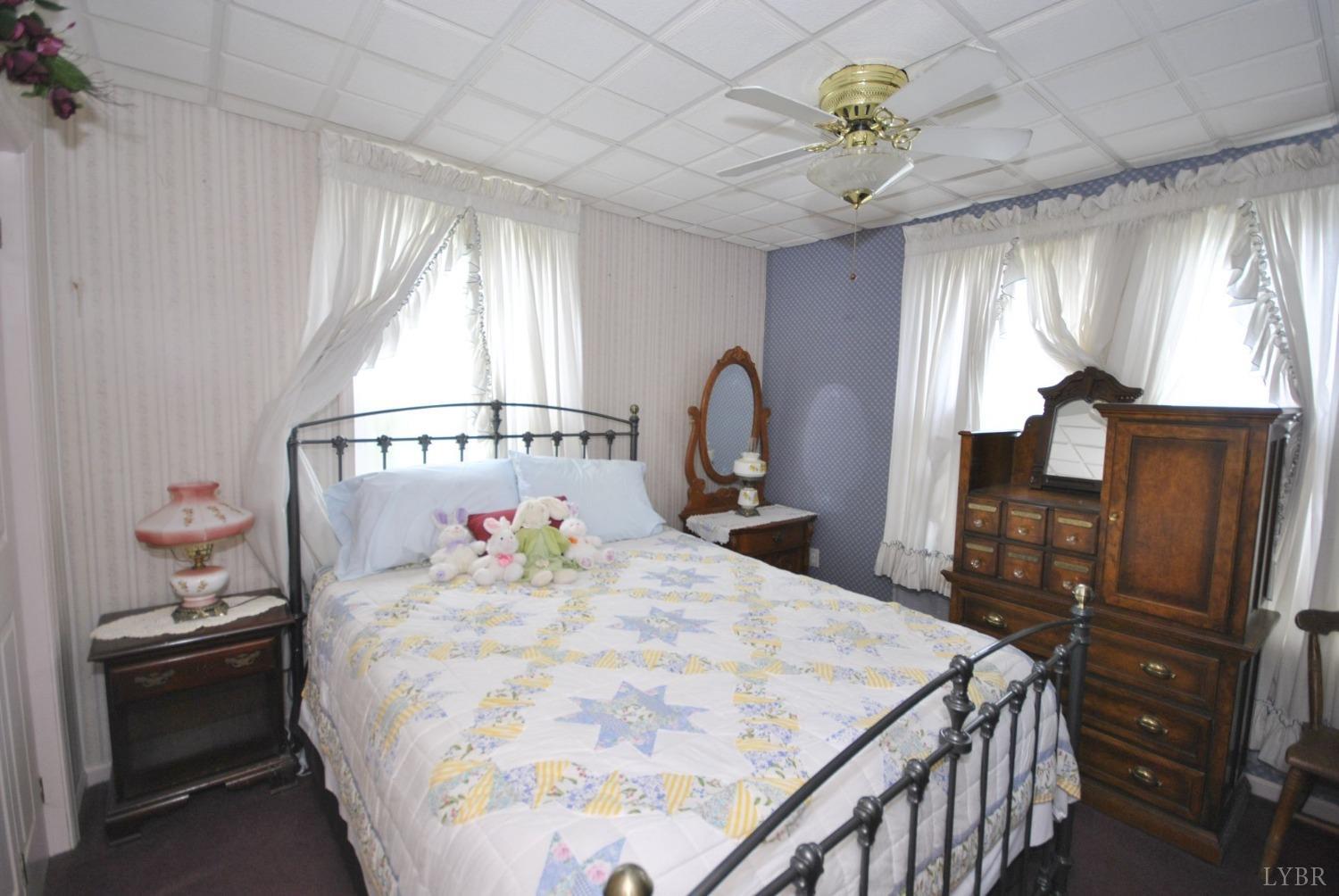 400 North Main Street Amherst, VA 24521 - Photo 20 of 89