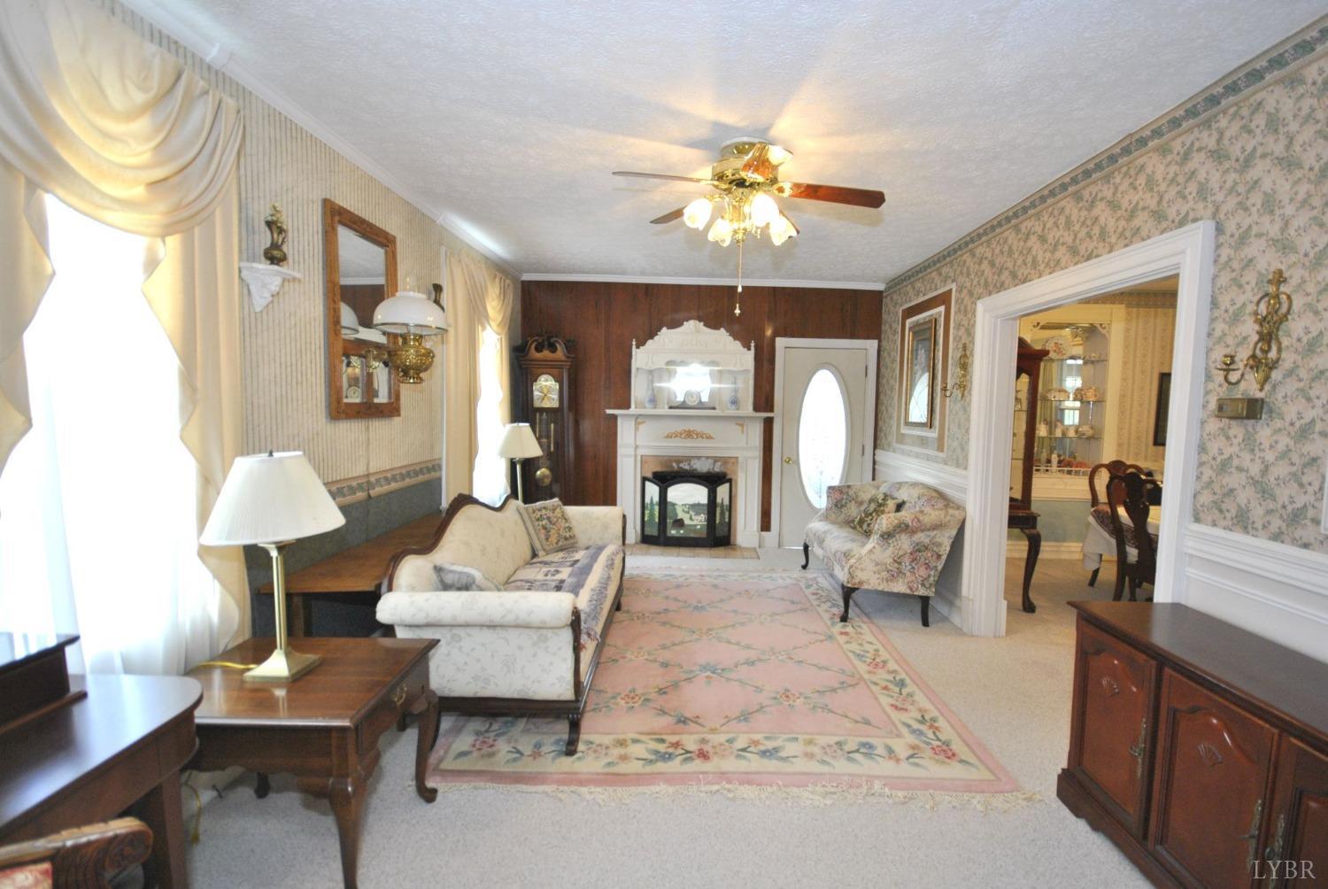 400 North Main Street Amherst, VA 24521 - Photo 3 of 89
