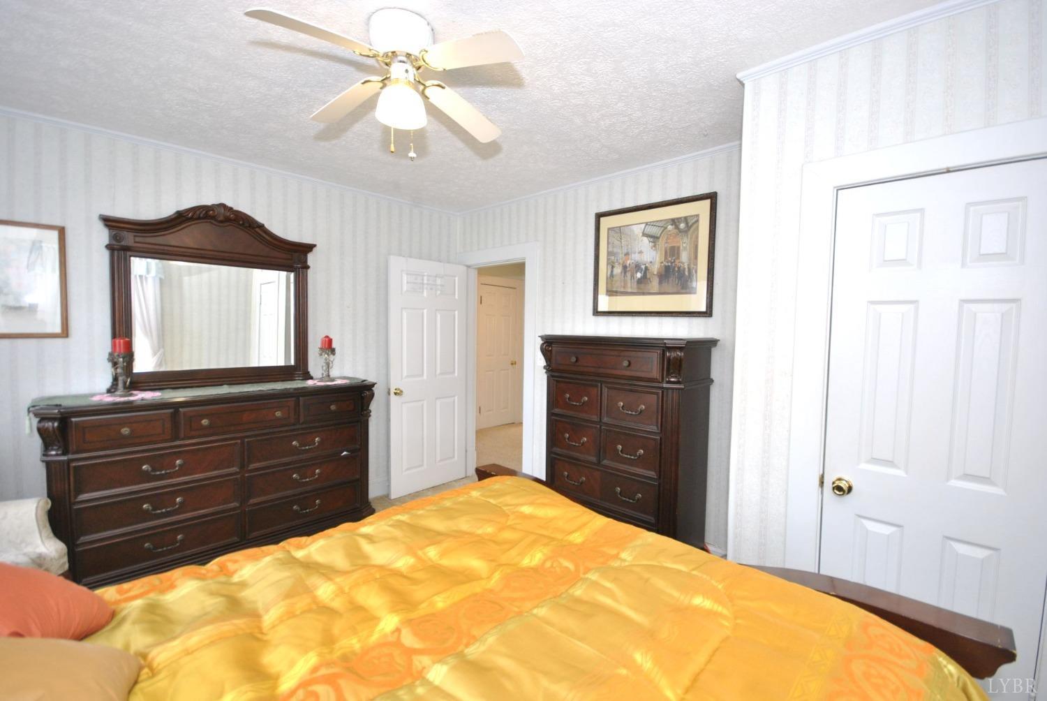 400 North Main Street Amherst, VA 24521 - Photo 33 of 89