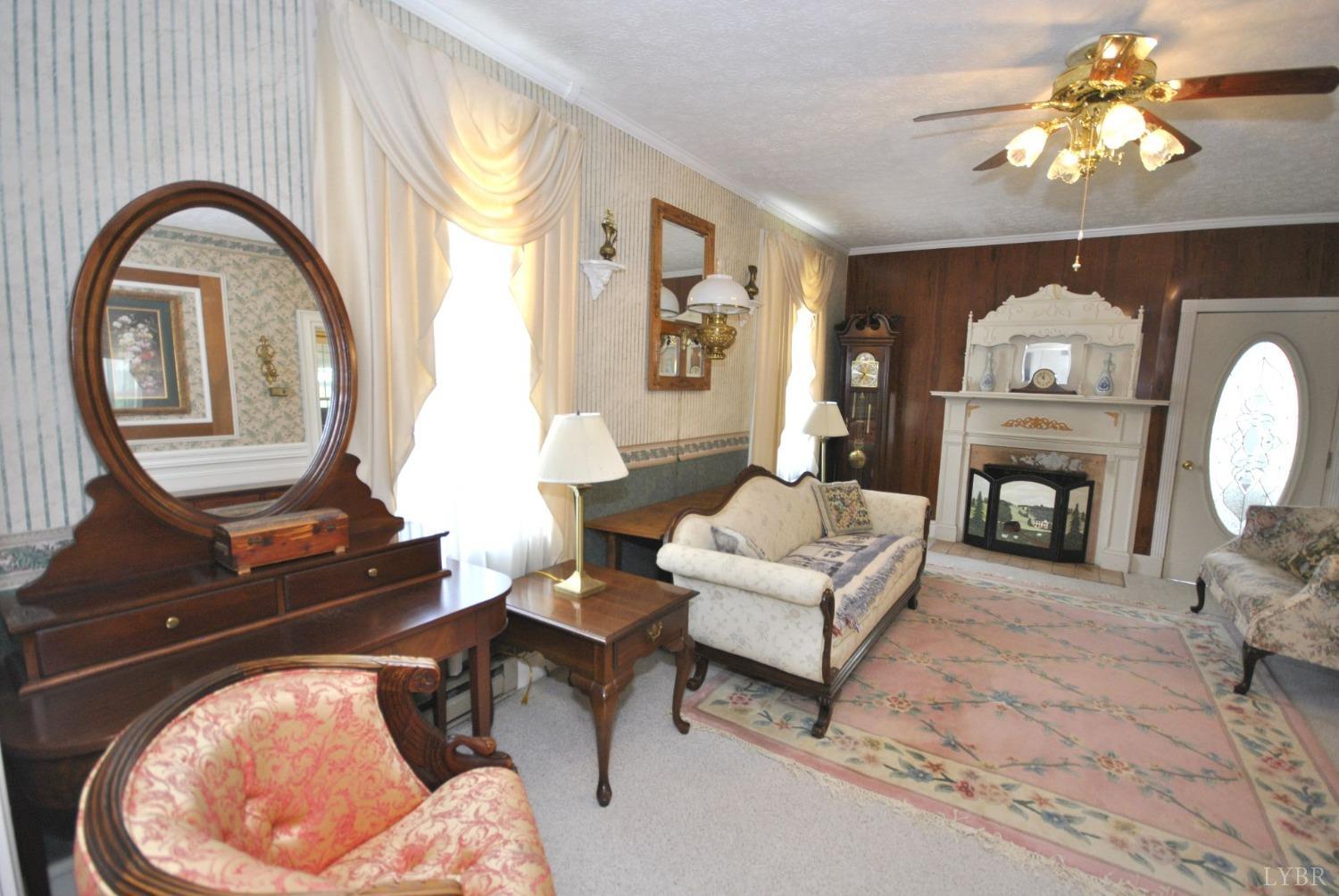 400 North Main Street Amherst, VA 24521 - Photo 4 of 89
