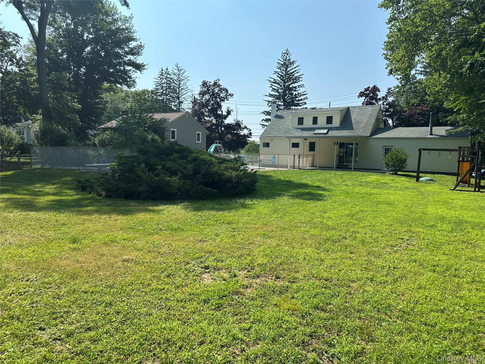 382 Convent Road Blauvelt, NY 10913 - Photo 22 of 23 Large level yard partially fenced