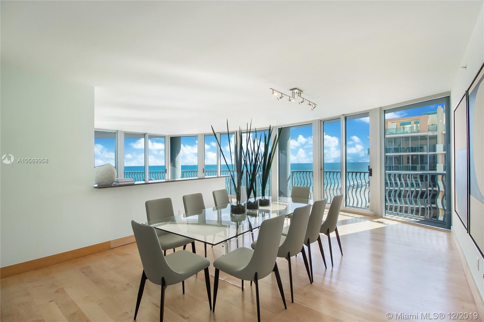 1500 Ocean Drive, Unit UPH2 Miami Beach, FL 33139 - Photo 8 of 28 Dining Room