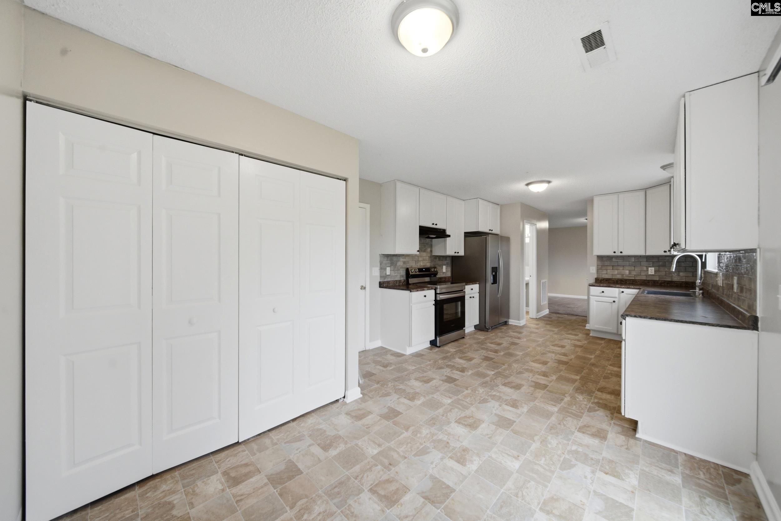 305 Cutter Court Chapin, SC 29036 - Photo 14 of 39