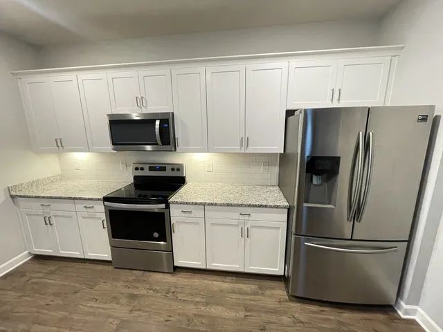 $2,250 | 2008 French Bayou Lane, Hendersonville, TN 37075