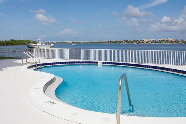 $1,700 | 301 Croton Avenue, Unit 201, Lantana, FL 33462