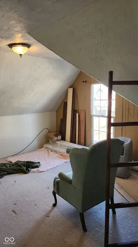 $70,000 | 327 West Franklin Street, Shelbyville, IN 46176