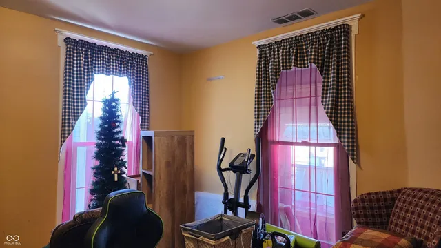 $70,000 | 327 West Franklin Street, Shelbyville, IN 46176