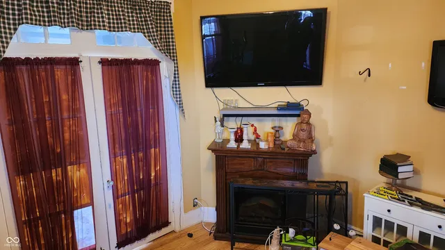 $70,000 | 327 West Franklin Street, Shelbyville, IN 46176