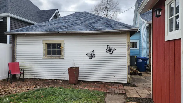 $70,000 | 327 West Franklin Street, Shelbyville, IN 46176