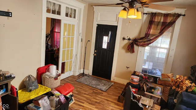 $70,000 | 327 West Franklin Street, Shelbyville, IN 46176