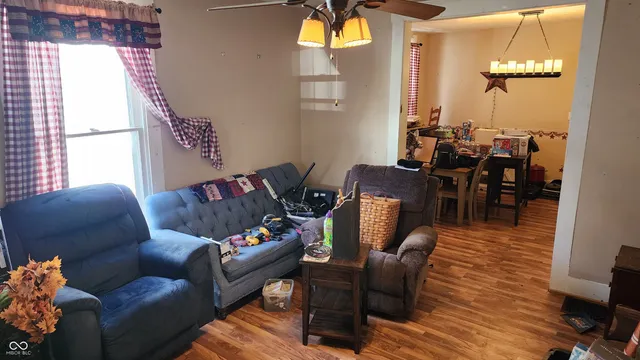 $70,000 | 327 West Franklin Street, Shelbyville, IN 46176