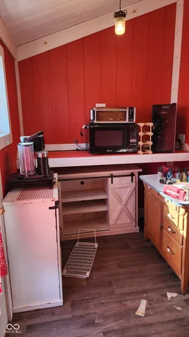 $70,000 | 327 West Franklin Street, Shelbyville, IN 46176