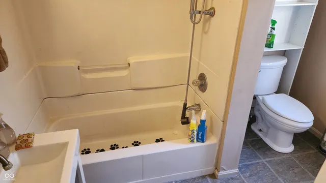 $70,000 | 327 West Franklin Street, Shelbyville, IN 46176