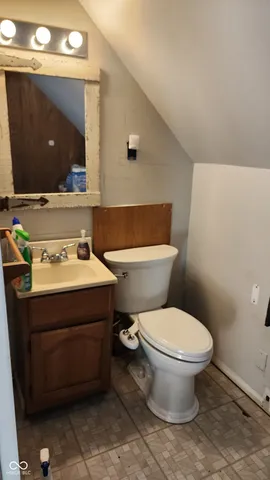 $70,000 | 327 West Franklin Street, Shelbyville, IN 46176