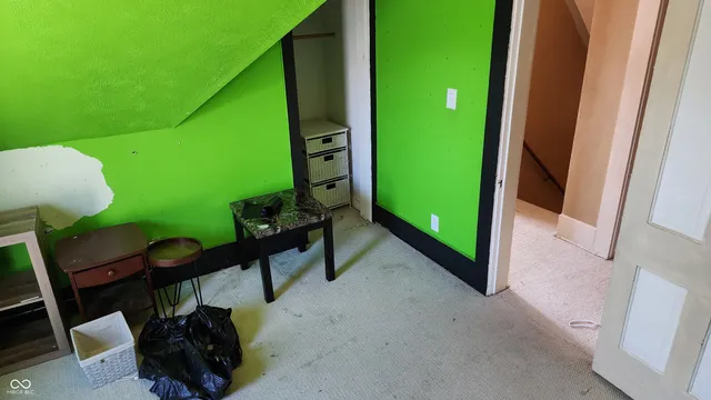 $70,000 | 327 West Franklin Street, Shelbyville, IN 46176