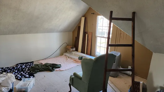 $70,000 | 327 West Franklin Street, Shelbyville, IN 46176