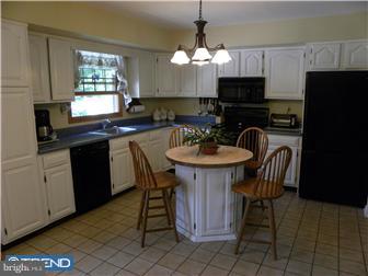1363 Cherry Tree Road Aston, PA 19014 - Photo 2 of 9
