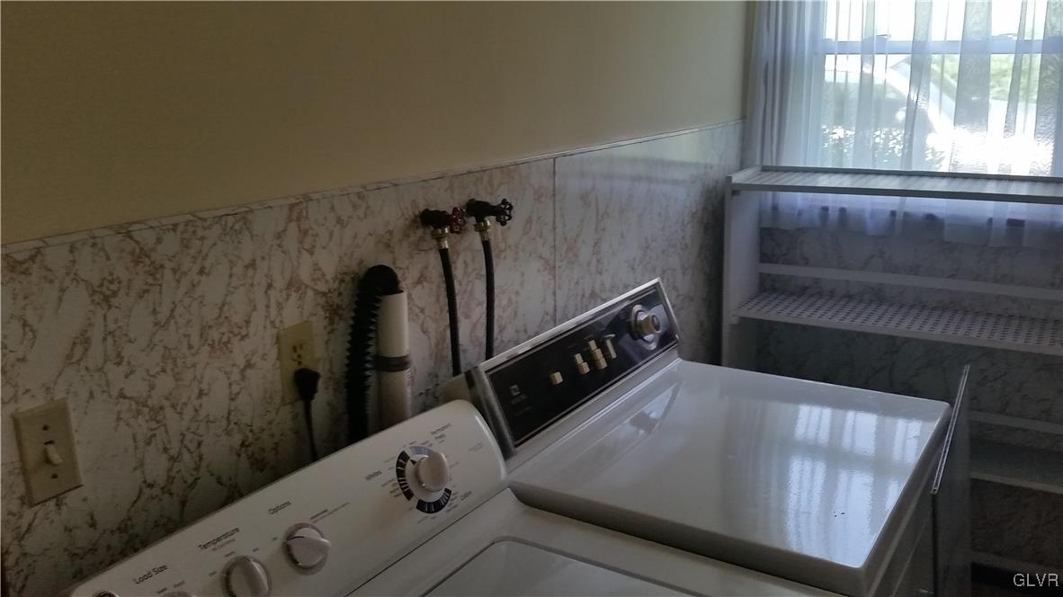 2539 Old Post Road Coplay, PA 18037 - Photo 29 of 39 Gallery Image 29