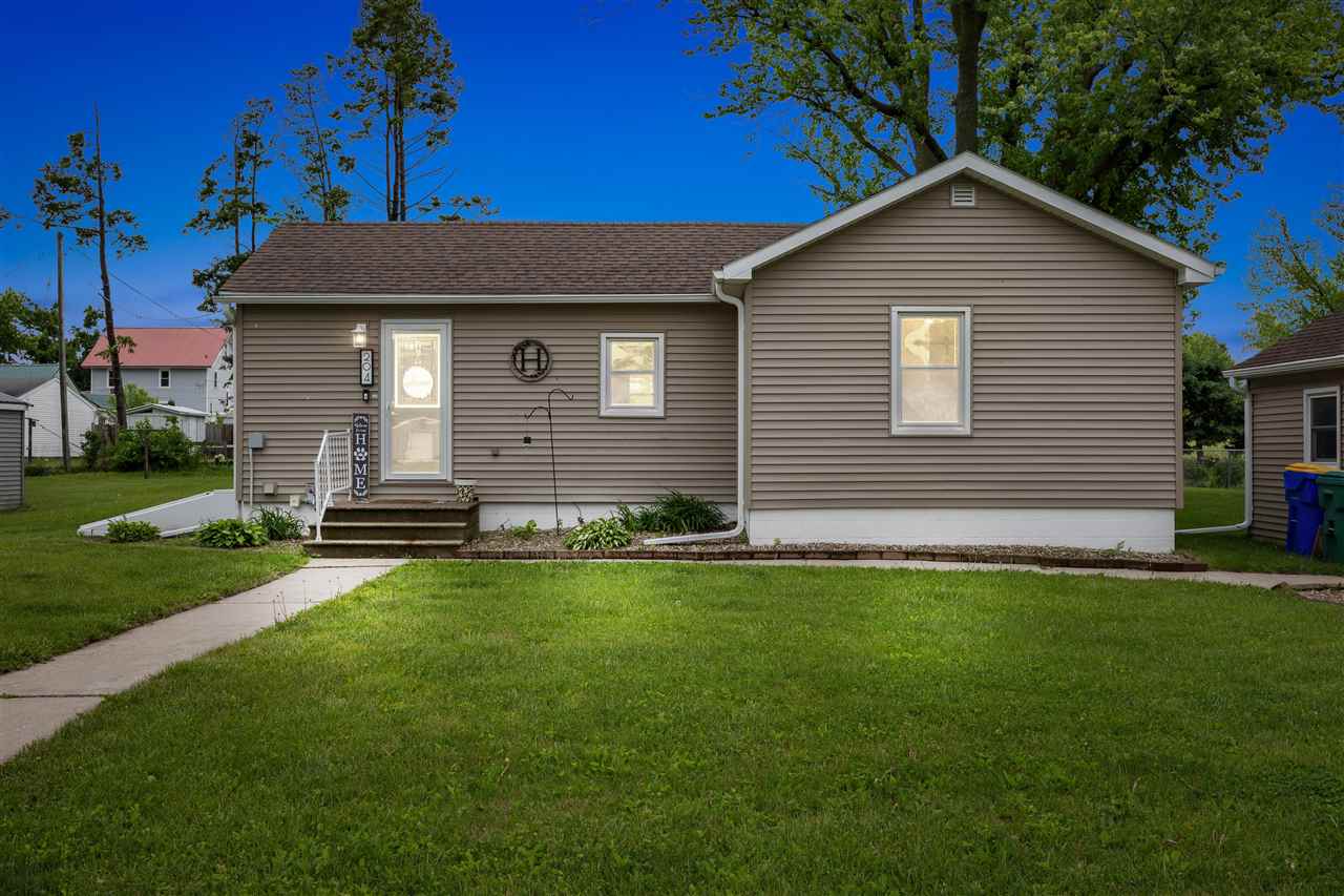 204 Johnson Street Southwest Shellsburg, IA 52332 - Photo 1 of 23 Gallery Image 1