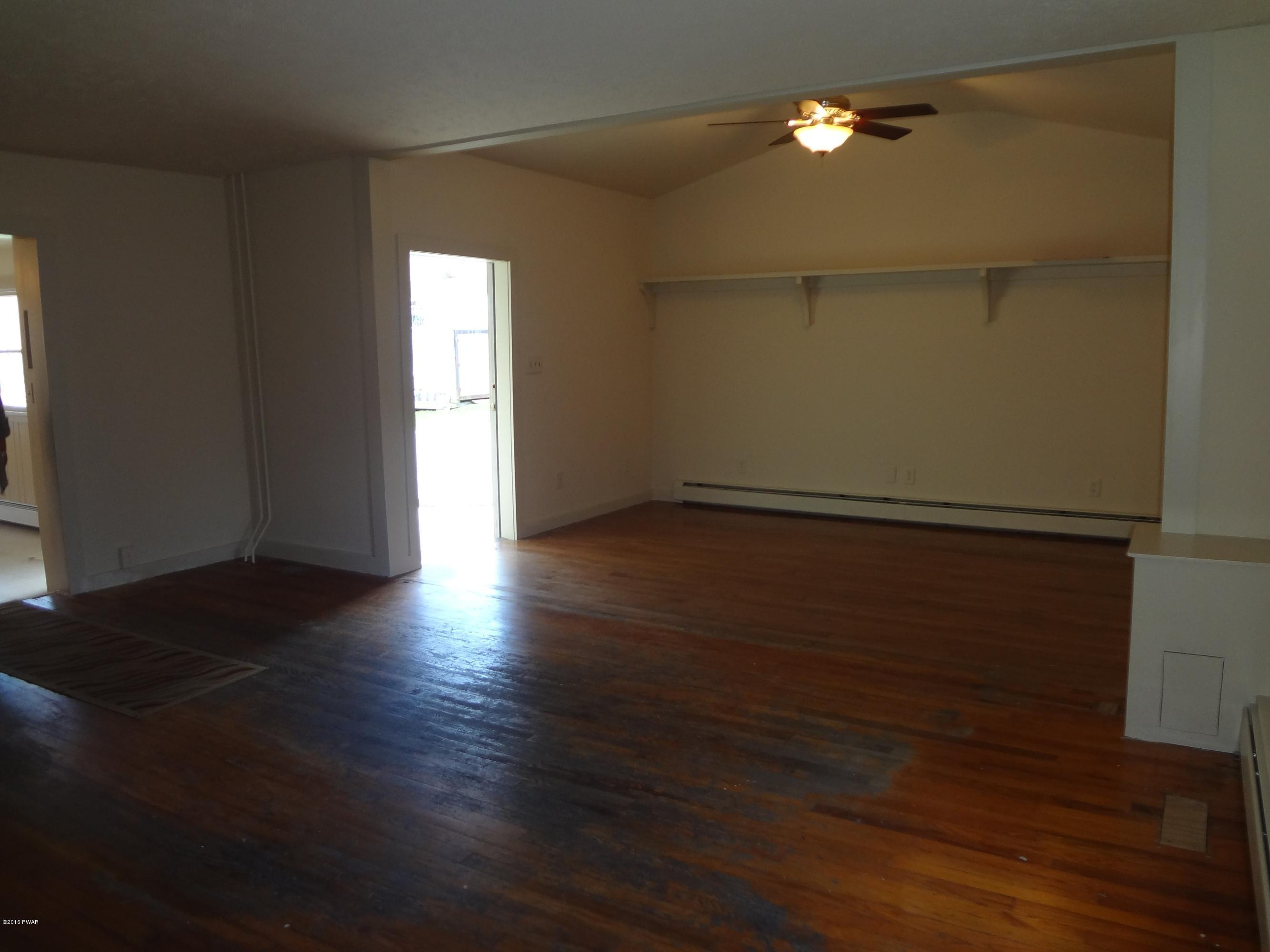 154 Hemlock Grove Road Greentown, PA 18426 - Photo 15 of 49