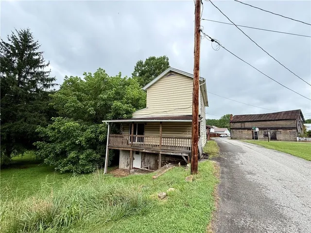 $27,500 | 527 Sugar Lane, Clarksville, PA 15322