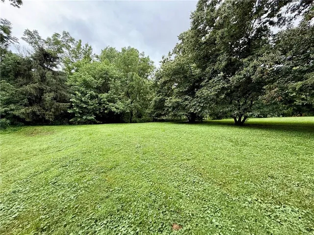 $27,500 | 527 Sugar Lane, Clarksville, PA 15322