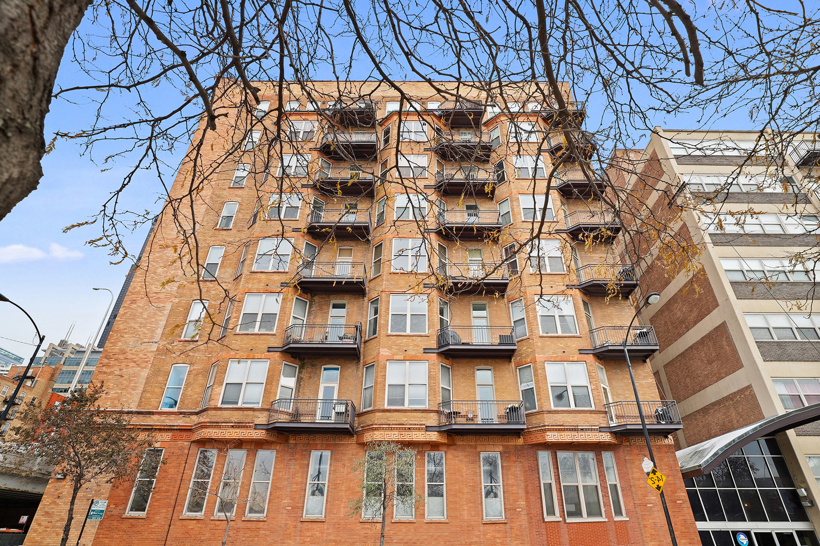 500 South Clinton Street, Unit 624 Chicago, IL 60607 - Photo 2 of 17