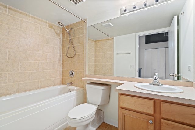 500 South Clinton Street, Unit 624 Chicago, IL 60607 - Photo 12 of 17