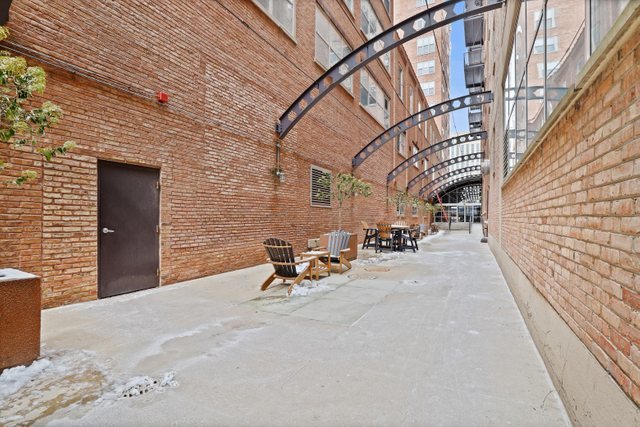 500 South Clinton Street, Unit 624 Chicago, IL 60607 - Photo 16 of 17