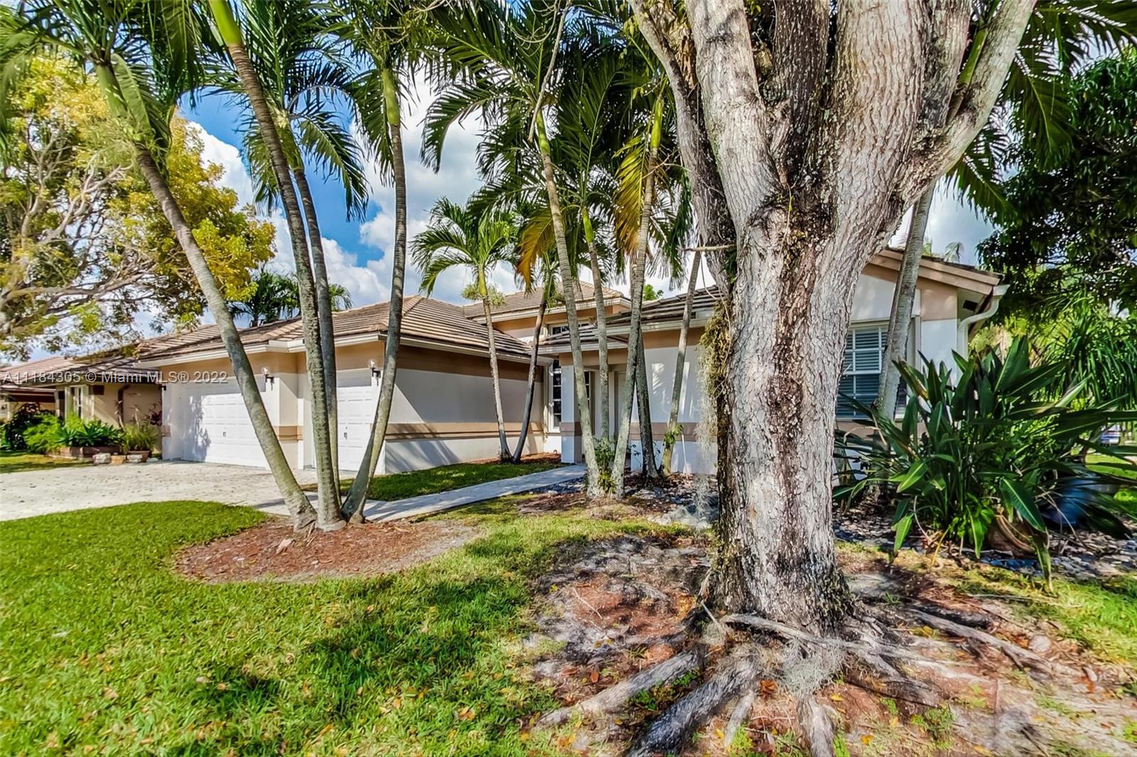 3340 Overlook Road Davie, FL 33328 - Photo 2 of 48 Gallery Image 2