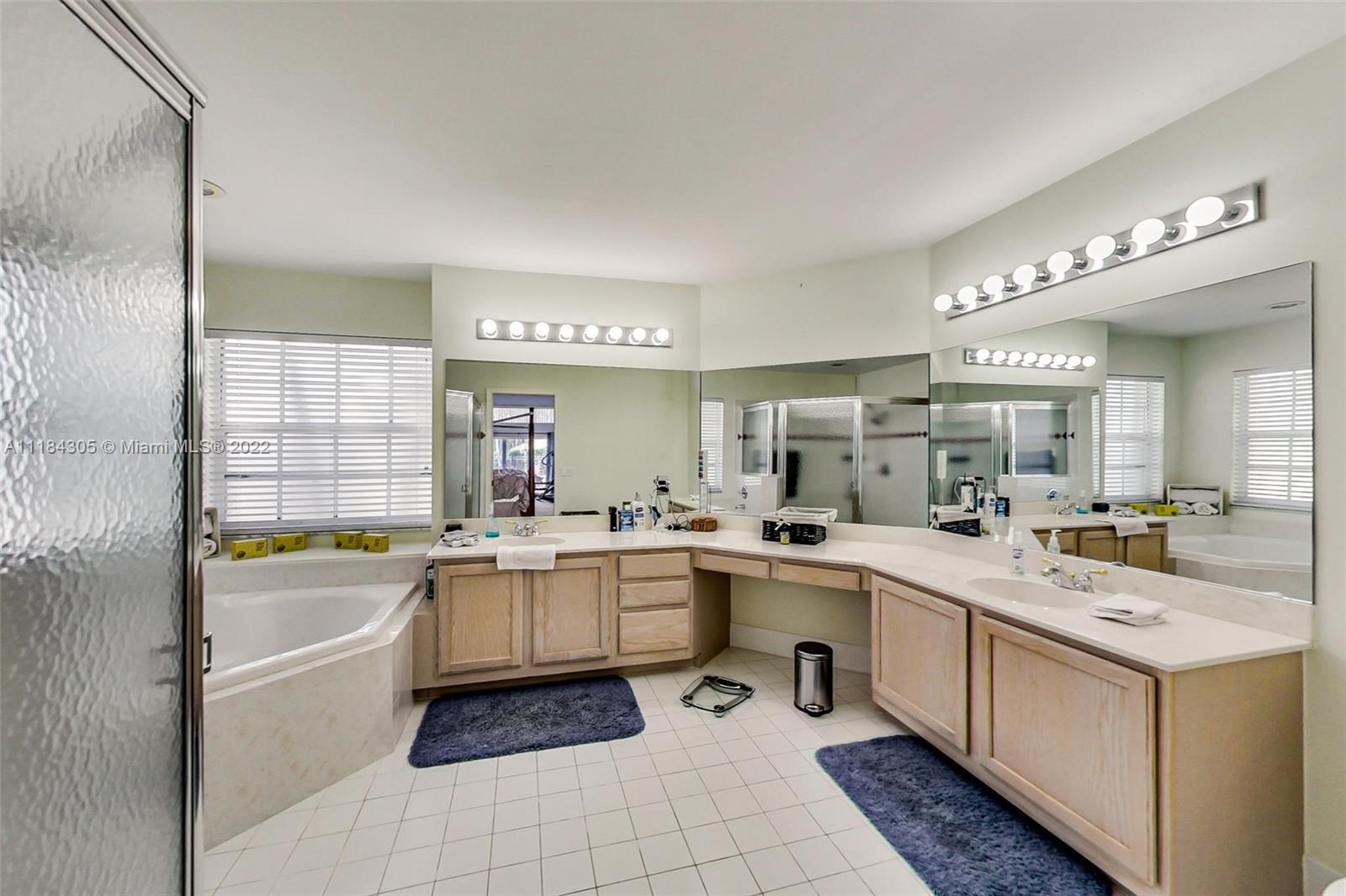 3340 Overlook Road Davie, FL 33328 - Photo 28 of 48 Gallery Image 28