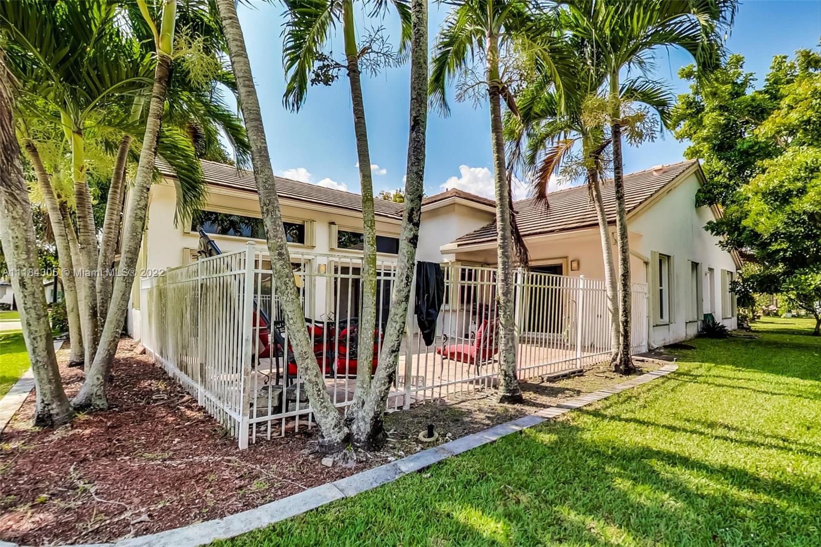 3340 Overlook Road Davie, FL 33328 - Photo 41 of 48 Gallery Image 41