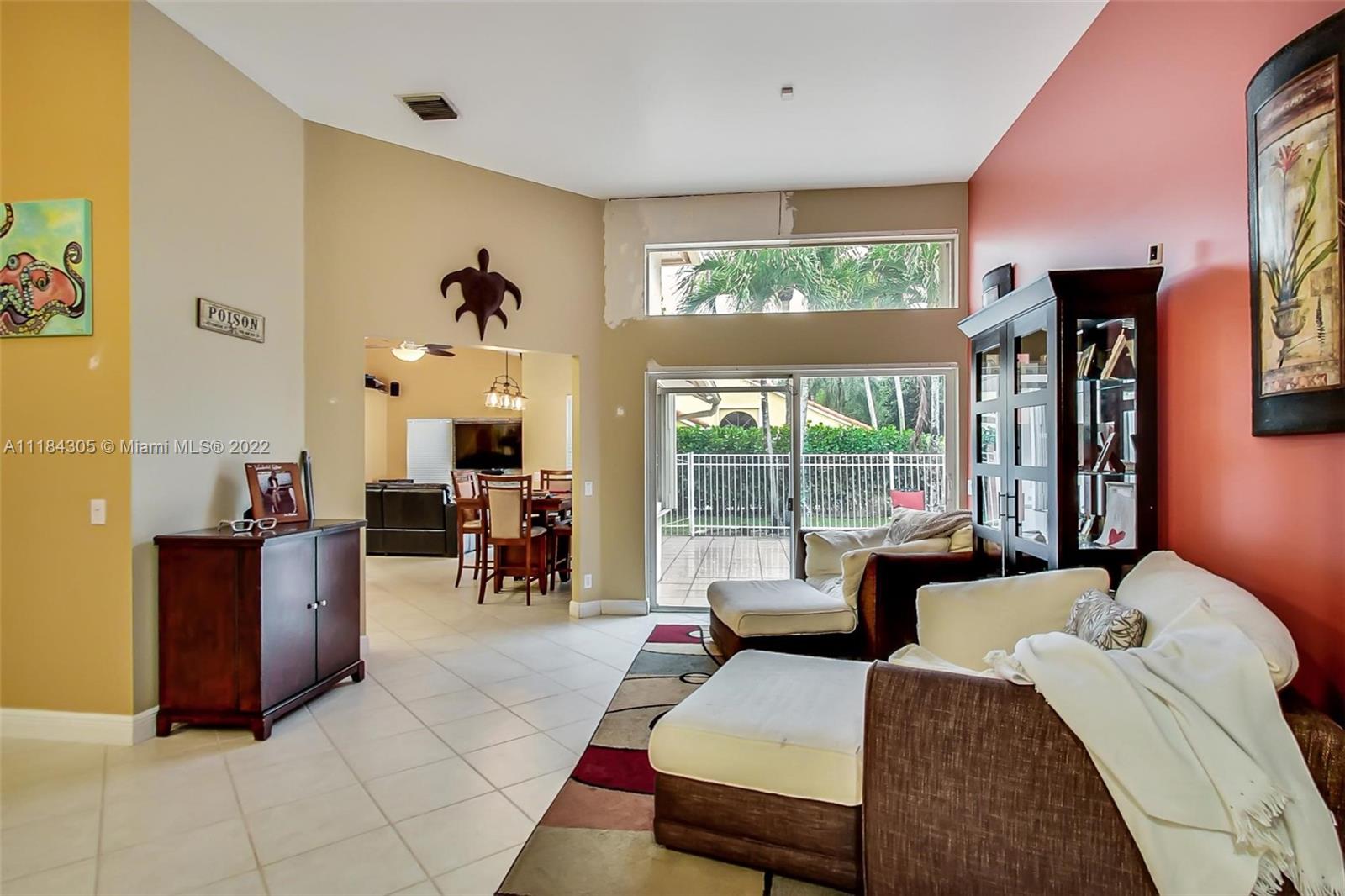 3340 Overlook Road Davie, FL 33328 - Photo 7 of 48 Gallery Image 7