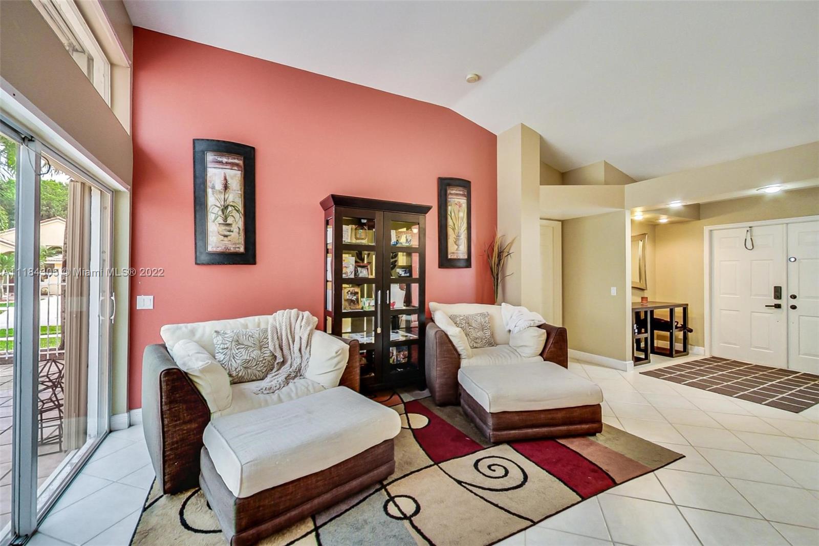 3340 Overlook Road Davie, FL 33328 - Photo 8 of 48 Gallery Image 8