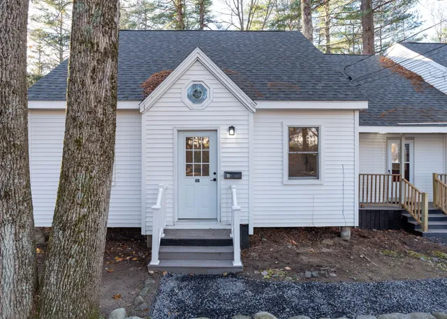 $550,000 | 8 Western Avenue, Gorham, ME 04038
