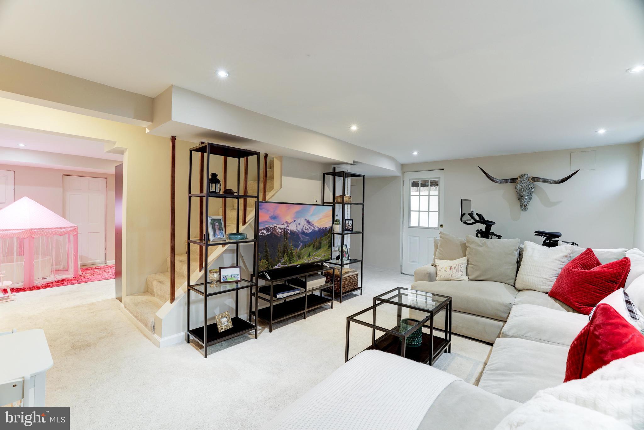 10018 Greenock Road Silver Spring, MD 20901 - Photo 16 of 22 Lower Level