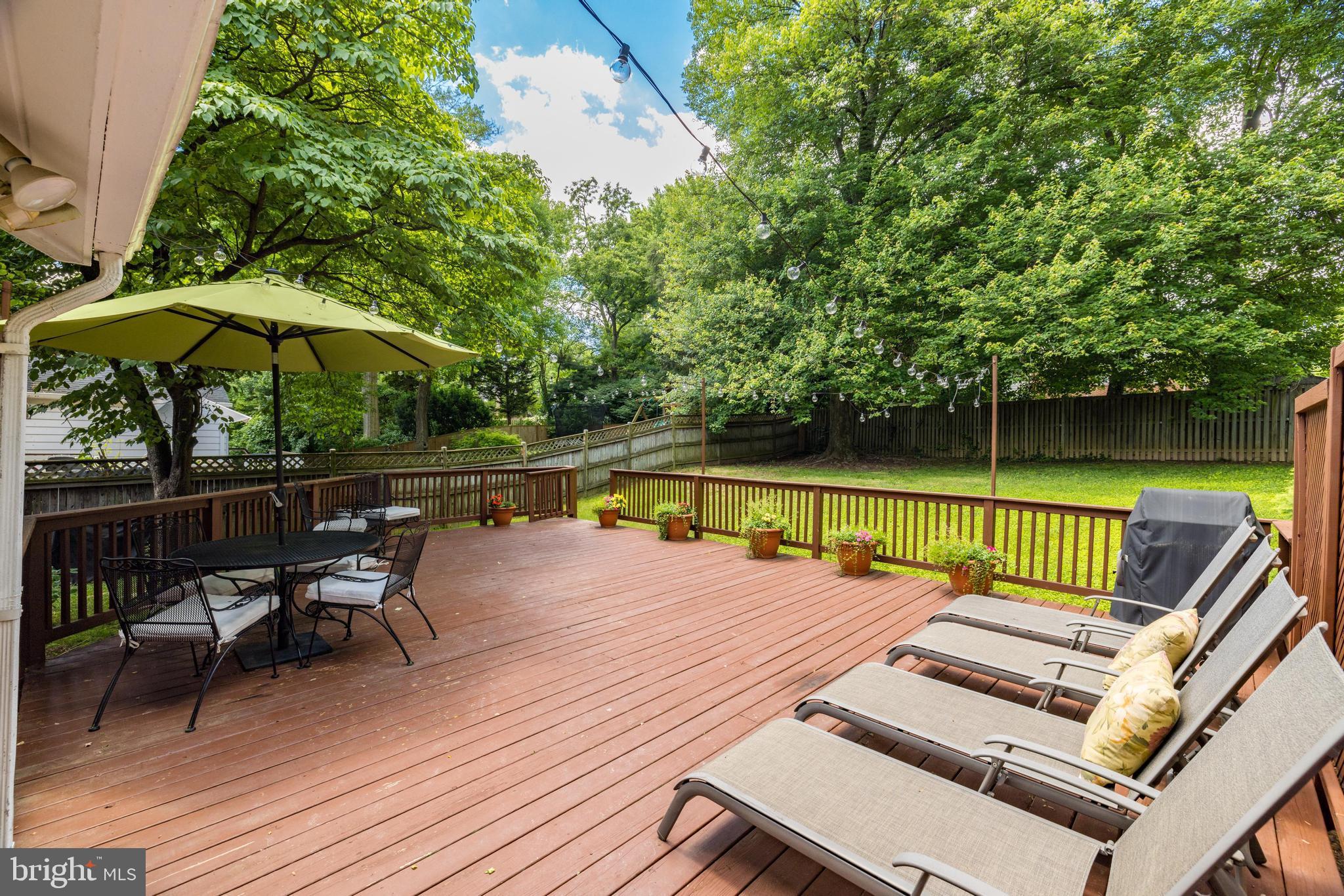 10018 Greenock Road Silver Spring, MD 20901 - Photo 19 of 22 Deck