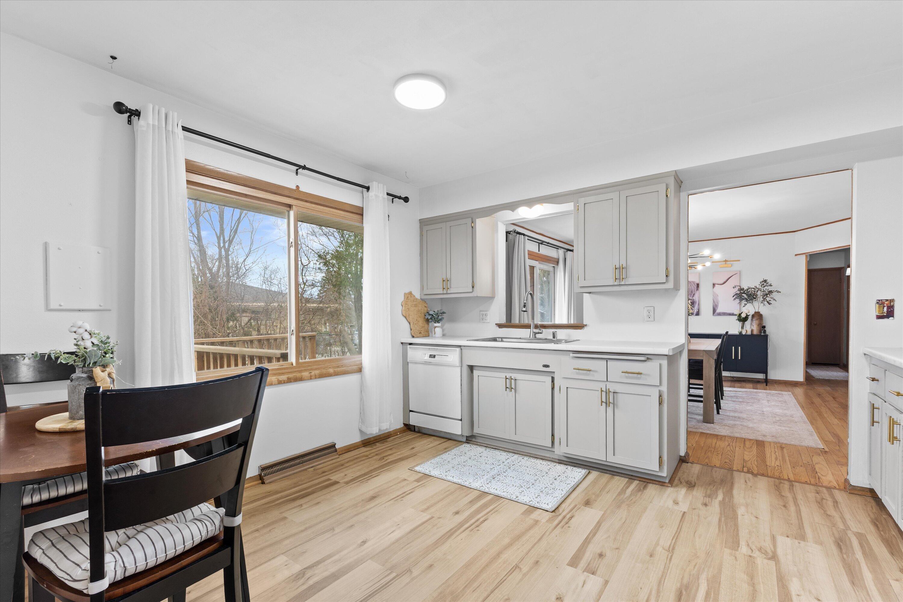 7014 North 97th Street Milwaukee, WI 53224 - Photo 13 of 38 21-6D1A8386