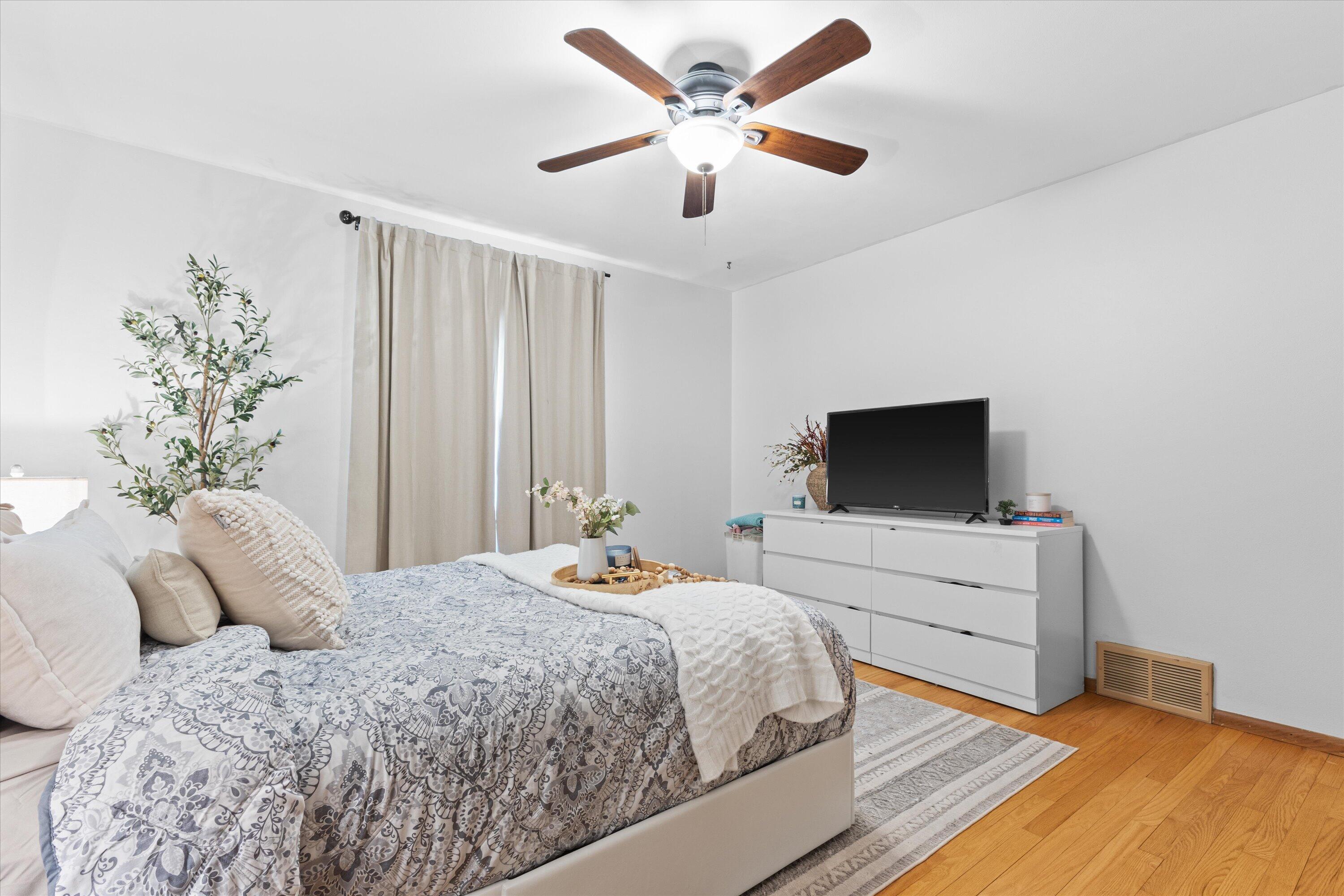 7014 North 97th Street Milwaukee, WI 53224 - Photo 19 of 38 13-6D1A8332