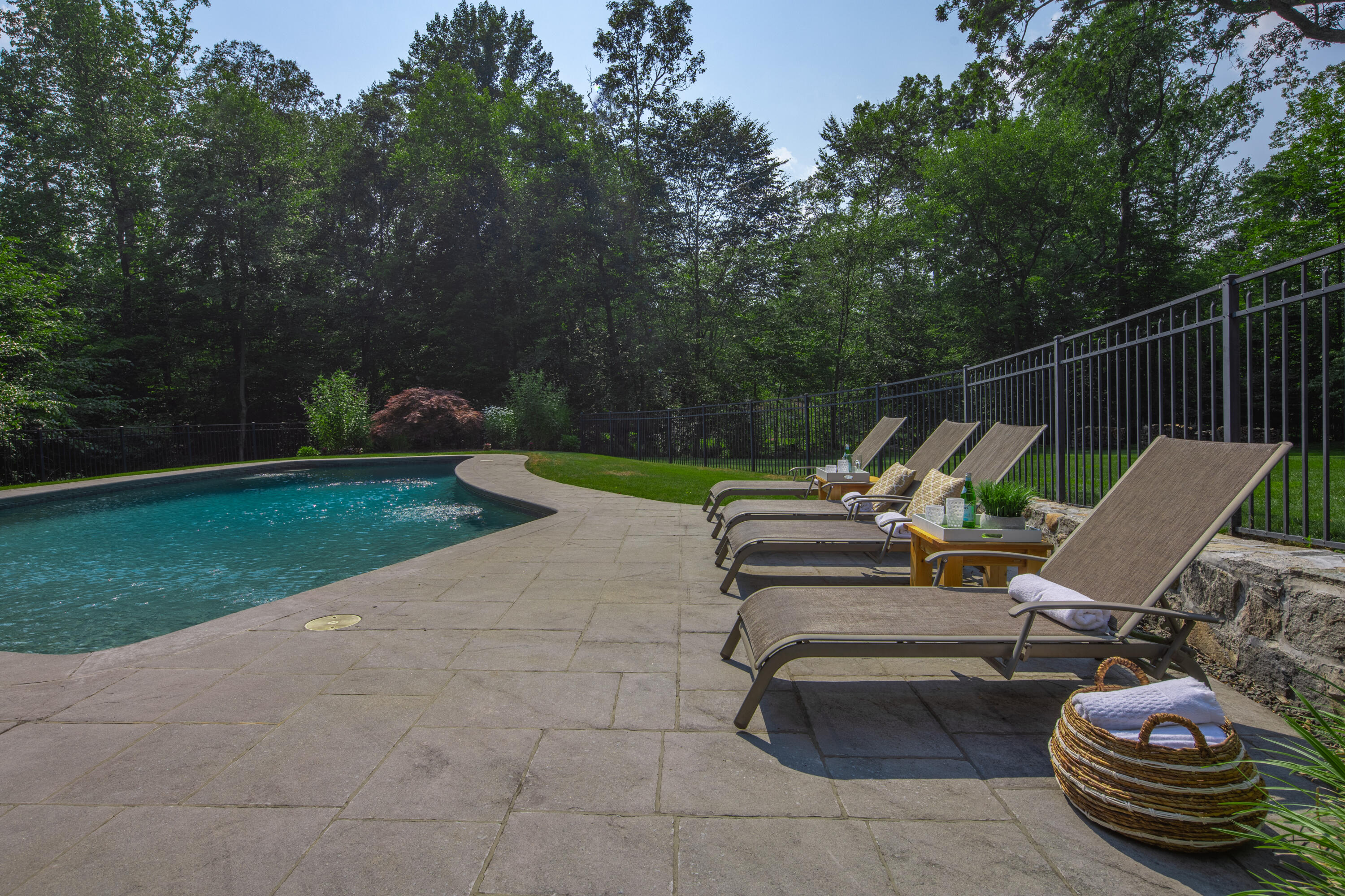 24 Crooked Mile Road Darien, CT 06820 - Photo 38 of 42 38