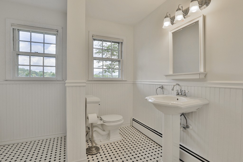 8 Nadine Road Acton, MA 01720 - Photo 17 of 27 Gallery Image 17