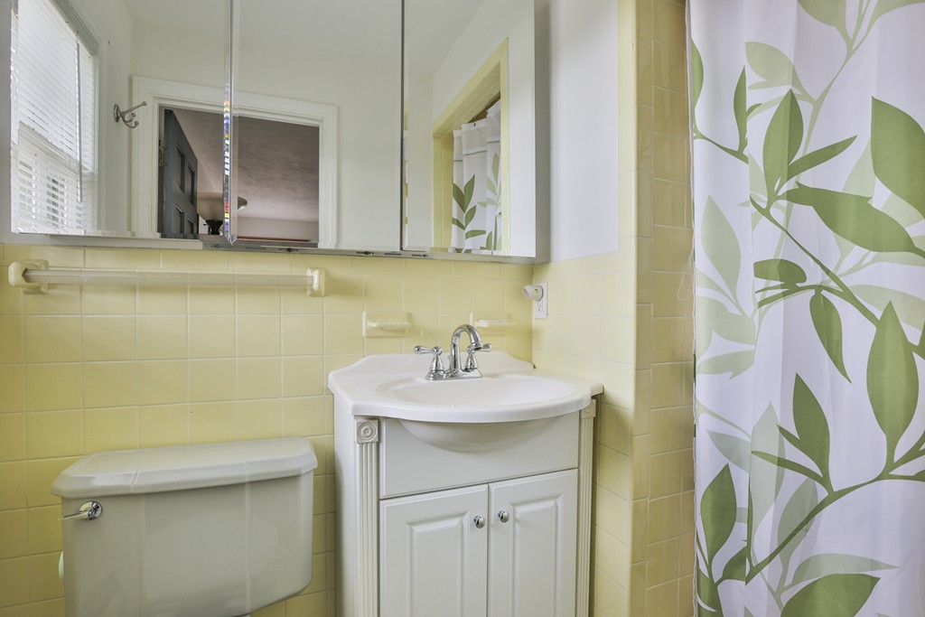 8 Nadine Road Acton, MA 01720 - Photo 23 of 27 Gallery Image 23