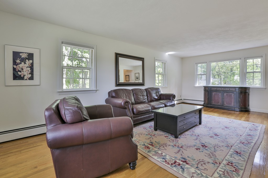 8 Nadine Road Acton, MA 01720 - Photo 5 of 27 Gallery Image 5